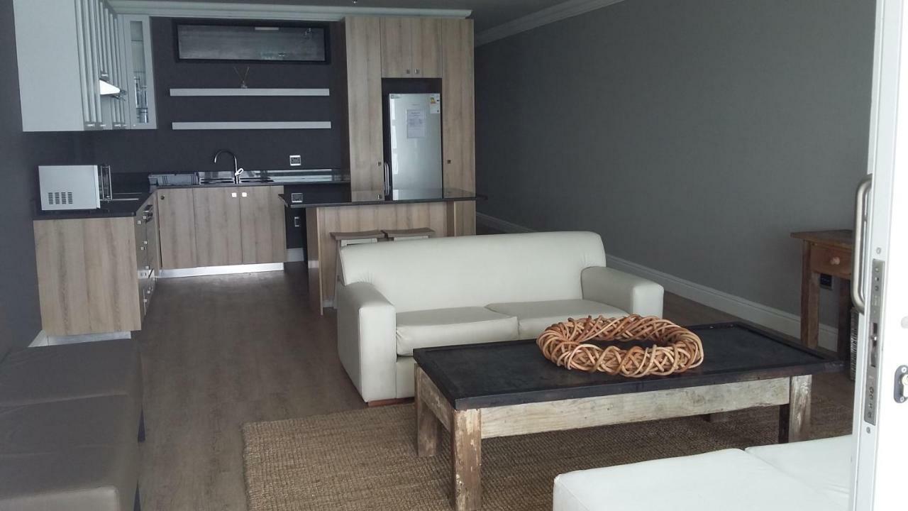 Beach Club Self Catering Apartments Μόσελ Μπέι Εξωτερικό φωτογραφία